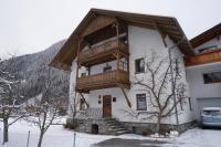 Haus Ruetzbach - B&B Neustift im Stubaital