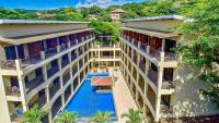 2-Bedroom, 2-Bath Condo Near Beach - B&B