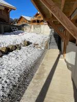 Appartement lumineux neuf dans bas de chalet LE DOUGLAS - B&B La Joue du Loup