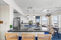 Horizon Haven Beachfront Escape - B&B Galveston
