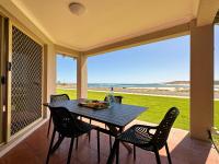 Pelican Shore Villa 4 - Kalbarri WA - B&B