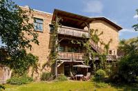 Ferienwohnung Lilie mit Balkon in einer geschmackvoll sanierten Backsteinmühle - B&B Waren