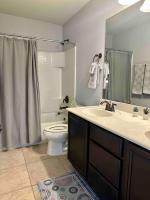 Charming house in The Woodlands - Creekside - B&B The Woodlands