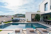 Paradise Villa, luxury villa near the beach - Ferienwohnung