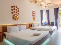 Zimmer mit 2 Kingsize-Betten