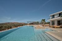 Liodentra Villa, Sports & Wellness with 120m2 Pool, By ThinkVilla - B&B Roumelí