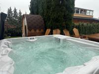 Villa Boyana City & Relax with Hot Jacuzzi and Sauna by BookVillaBG - Chambres d'hôtes Sofia