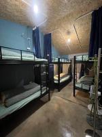 6-Bed Mixed Dormitory Room - with shared bathroom