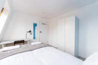 Camera Matrimoniale con Bagno in Comune 