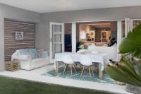 Sea Breeze Beach Home in Melkbosstrand, Cape Town - Chambres d’hôtes