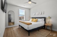 Trails End Here, King Bds, Lux Apt with Gym Access - B&B Rogers