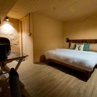 Deluxe Double Room with Shower