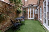 Monk Bar Garden Hideaway - B&B York