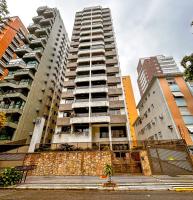 Amplo Apto a 400m da Praia de Pitangueiras - Ferienwohnung Guarujá