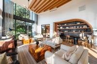 Luxury Loft Style Apartment - B&B