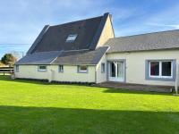 Rivage Maison spacieuse 10 p 2 sdb 2 WC tout confort avec jardin, belle terrasse aménagée, parking privatif, à 3km d'Omaha Beach et Port en Bessin - B&B