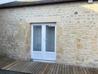 Hortansia apt rénové bien équipé avec terrasse aménagée jardin, parking privé, proche de la mer, près de Port en Bessin et Omaha Beach - Ferienwohnung Le Grand-Hameau