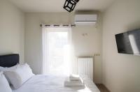 One-Bedroom Apartment with Acropolis View