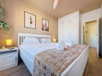 Apartamento de 2 dormitorios con balcón