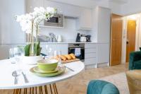 Boutique City Centre Apartments - B&B Cardiff