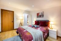 2 Bedroom Charming & Magnificent Flat - B&B
