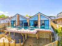 Lakefront Home Spa Pool - B&B Taupo