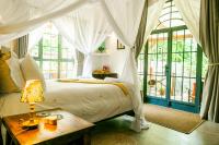 Zimmer mit Kingsize-Bett