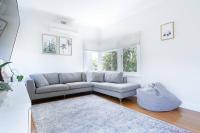 Charming Family-Friendly Home - B&B Kings Park