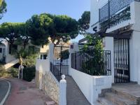 NEW cozy, spacious & modern apt, 100m from the beach, restaurants, bars - B&B