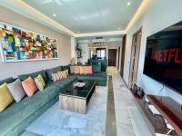 The Green Stay -Terrace View and Beach Access - B&B Tánger