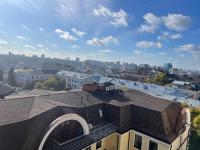 Двоповерхові автентичні апартаменти біля парку Шевченка - Bed and Breakfast Kyiv