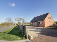 Walnut Cottage - B&B