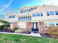 Panoramic Lakeview Suite Ultimate Comfort and Serenity - B&B Watchung