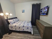 3F8-Chelsea Suites In-Unit washer dryer and TV - B&B Newark