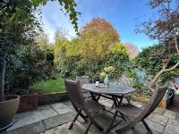 2 bed luxe garden apartment - B&B