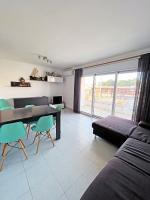 Apartamento de 3 habitaciones en el centro - Bed and Breakfast l'Escala