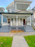 The Allen House - 3 Bedroom - 2 Full Bath - Private Gorgeous Apartment - Sleeps 8 - Chambres d'hôtes Albany