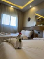 Deluxe Double or Twin Room with Mountain View