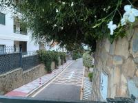 Studio With Views Next To Puerto Marina THE GREEN DOOR - B&B Benalmádena