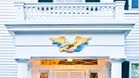 East Wing of Captain's Mansion - Luxury, Waterfront, Town, & Beaches - 5 stars - Chambres d'hôtes Edgartown