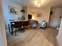 A Cozy Home Away from Home - B&B Leatherhead