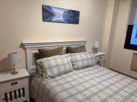 Moderno apartamento a pie de pista en la Estación de San Isidro - B&B San Isidro