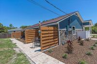 Renovated, Cozy 2 Bedroom - B&B