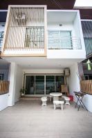 Bangsean Smile Home บ้านสไมล์ บางแสน - B&B
