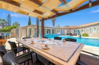 Golfinhos - MAGNIFICENT & SPACIOUS 5 BEDROOM VILLA - Chambres d'hôtes Carvoeiro