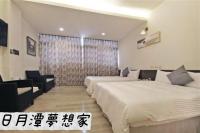 Quadruple Room with Private Bathroom