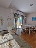 Cozy Family Home - B&B Latsia