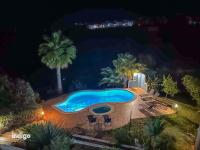 Villa Nosredna 5 Bedroom & Pool LES01 - Chambres d’hôtes Ayamonte