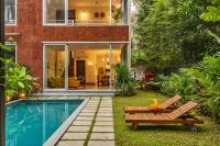 La Verona- 14, 3 BHK, Garden, Full Generator Backup and Caretaker