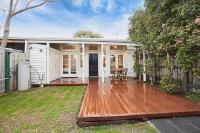 Brunswick Hideaway (A Gem in Brunswick) - Bed and Breakfast Melbourne